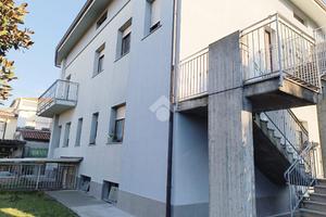 5 LOCALI A SEVESO