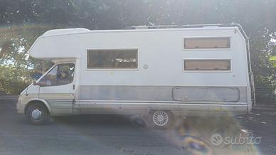 LAIKA ECOVIP 2 SU FORD TRANSIT 2500 DIESEL