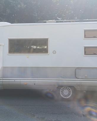 LAIKA ECOVIP 2 SU FORD TRANSIT 2500 DIESEL