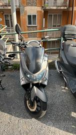 YAMAHA NMAX 125 anno 2019