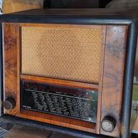 Radio vintage PHILIPS italiana anni 40 a valvole.