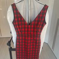 Abito tartan rosso e nero