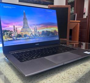 Huawei MateBook D14 – Ryzen 5 – 8 GB RAM – 512 GB 