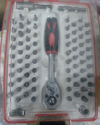 set chiavi a cricchetto con inserti