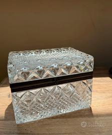 Scatola portagioie in cristallo francese vintage
