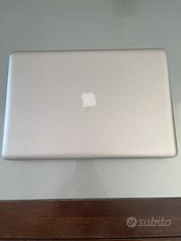 Macbook pro 15 tenuto bene