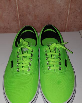 Vans colore verde fluo taglia 41.