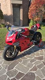 Panigale V4S