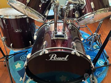 Batteria acustica Pearl Roadshow rossa