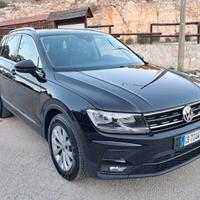 Volkswagen Tiguan 2.0 TDI SCR DSG Business BlueMot