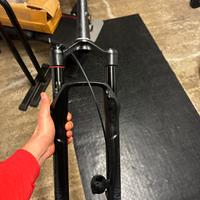 Forcella rockshox
