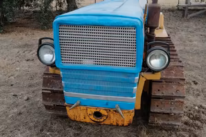 Trattore cingolato 
