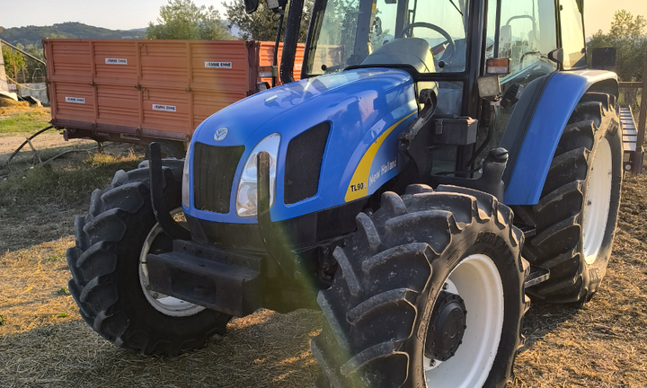 New Holland tl90a