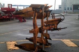 ARATRO BIVOMERE MORO BVM12 HIDRO