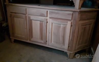 credenza in noce scantonata in patina, grezza 