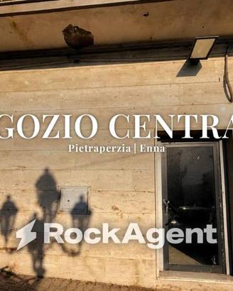 Immobile di 95 m² a Pietraperzia