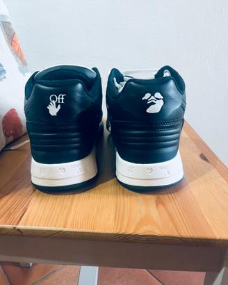 scarpa off white bianca e nera