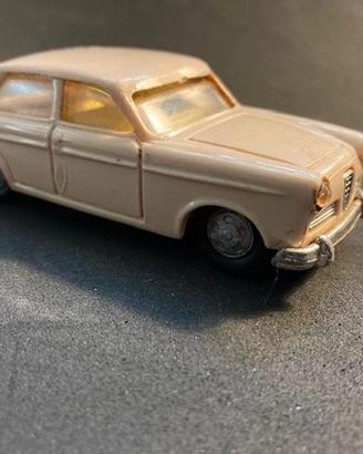 Condividi POLITOYS N. 32  ALFA ROMEO GIULIETTA T.I