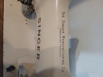 Macchina da cucire antica