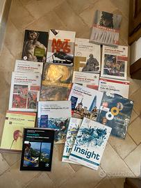 Libri scolastici superiori/ medie