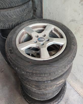 Gomme+cerchi 205/60 R16