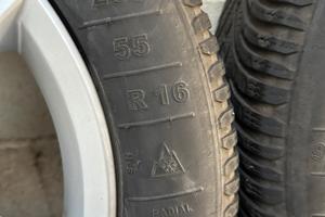 Cerchi il lega originale Volkswagen da 16 pollici