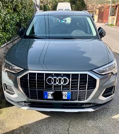 Audi Q3 2.0TDI 150 CV 110 KW s tronic business