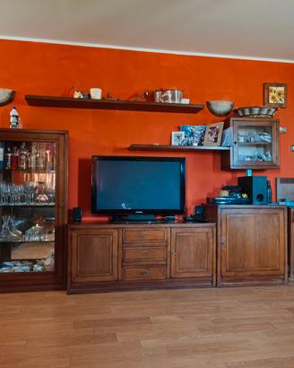 Arredamento sala in lego massello