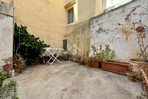 5 LOCALI A GALLIPOLI