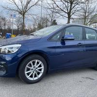 Bmw 216 218d Active Tourer*Neopatentati*Tetto*Navi