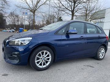 Bmw 216 218d Active Tourer*Neopatentati*Tetto*Navi