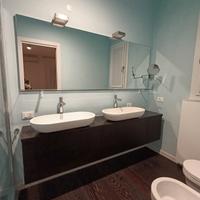 Mobile bagno design sospeso