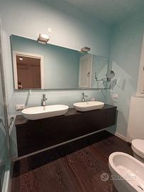 Mobile bagno design sospeso