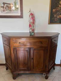 Credenza antica