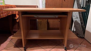 2 Scrivanie porta Computer e stampante