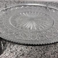 Alzata per torte in cristallo e supporto in ottone