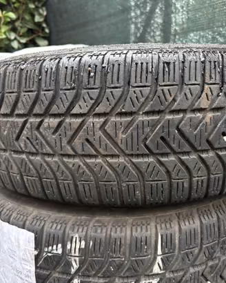 185/60R15 88T