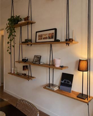 Libreria sospesa design in legno massello