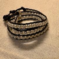 Bracciale etnico perle e cuoio