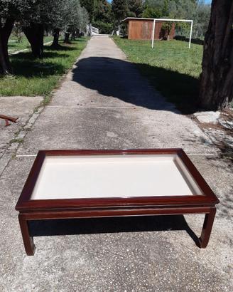 Tavolino molto bello da salotto con vetro scorrevo