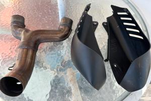 Aprilia DORSODURO 1200 coll.ORIG cover scarichi