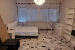 Stanza Singola con Bagno Privato a Erba