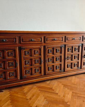 Credenza in stile