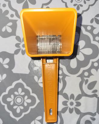Trita spezie Vintage in acciaio inox all'interno 