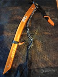 Piccozza Petzl Gully