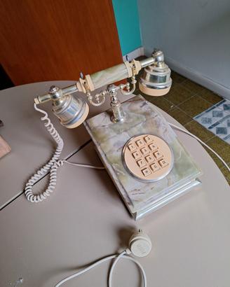 telefono antico