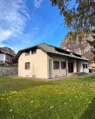 Appartamento di 97 m² con 5 locali a Ballabio