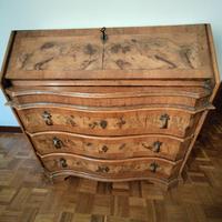 Como' a ribalta e comodino stile Luigi XV