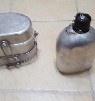 Gamella e borraccia militare