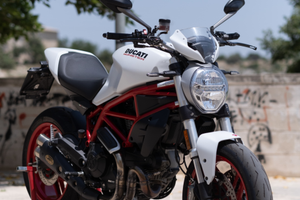 Ducati monster 797
